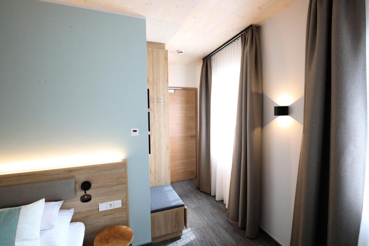 Donau Lodge อิบส์ อัน แดร์โดเนา ภายนอก รูปภาพ