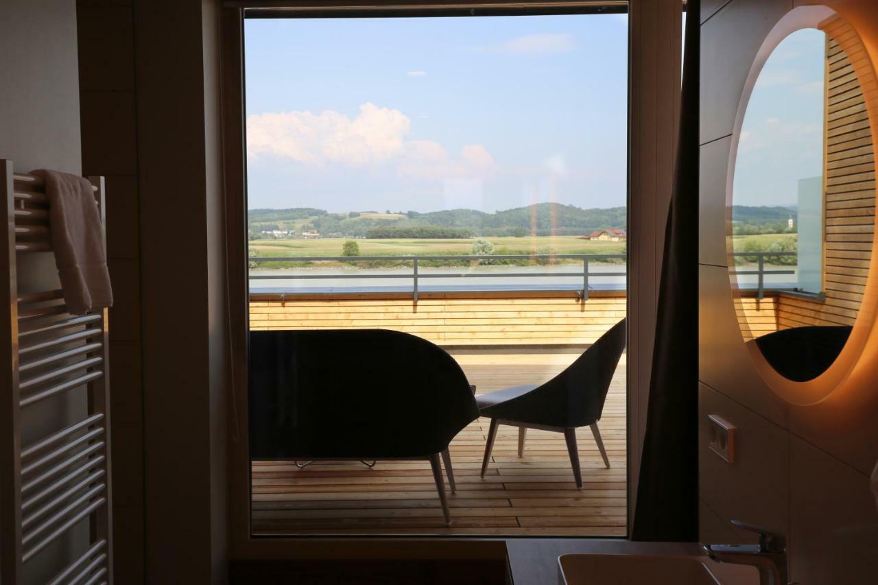 Donau Lodge อิบส์ อัน แดร์โดเนา ภายนอก รูปภาพ