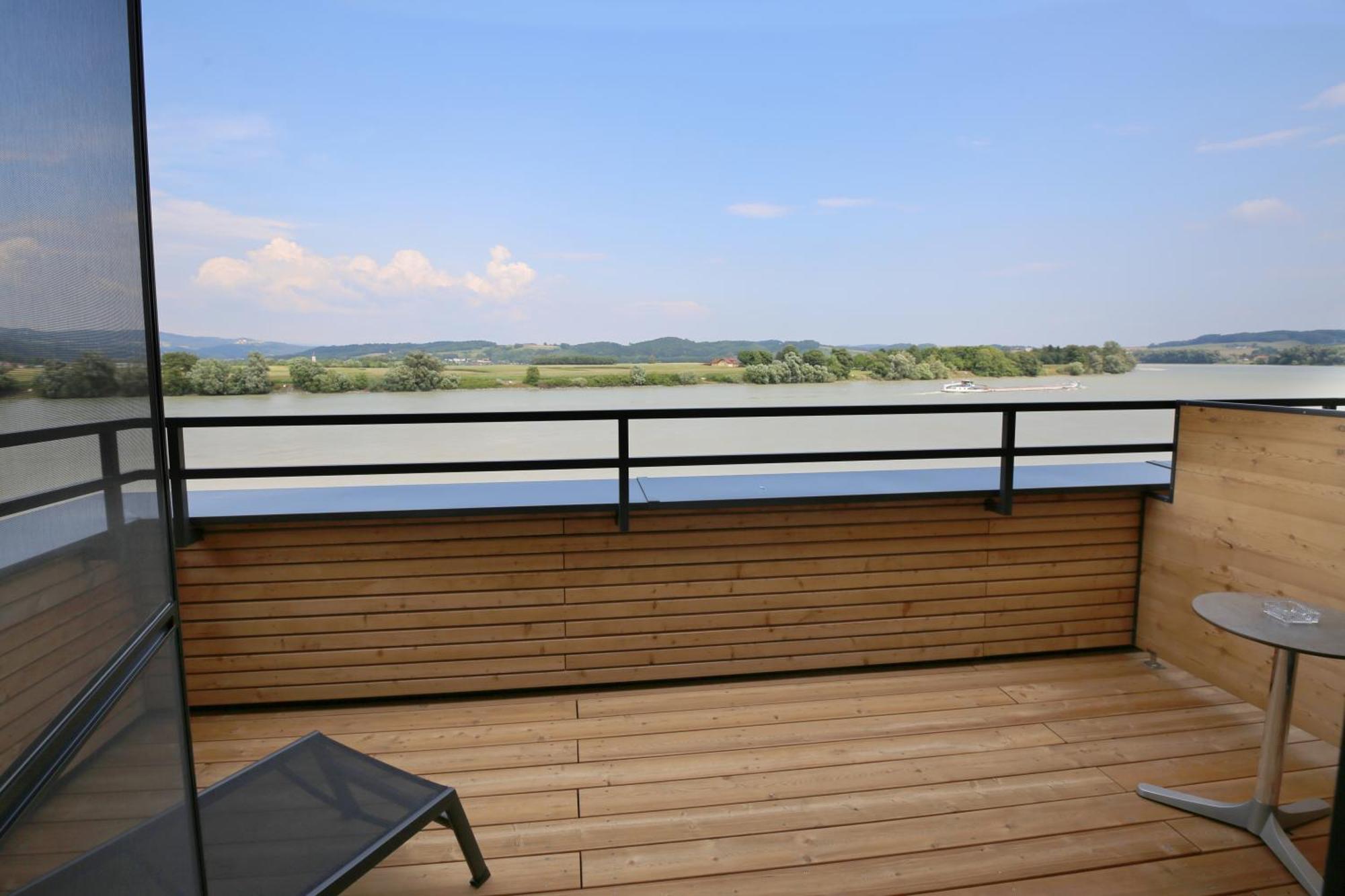 Donau Lodge อิบส์ อัน แดร์โดเนา ภายนอก รูปภาพ