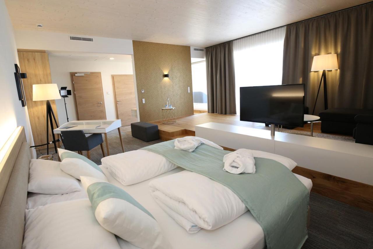 Donau Lodge อิบส์ อัน แดร์โดเนา ภายนอก รูปภาพ